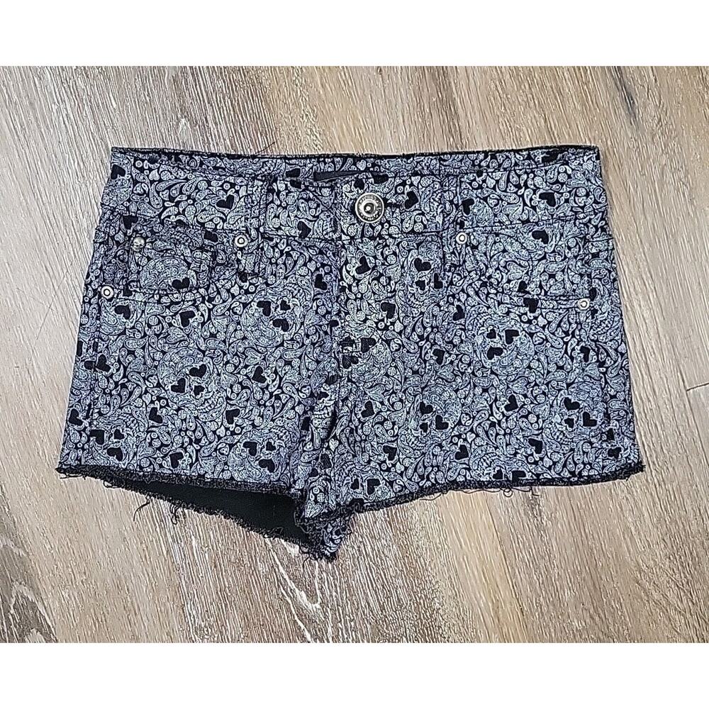 Lovesick Hot Topic Skull Cutoff Shorts Black And White Size 1 Y2k Vintage
